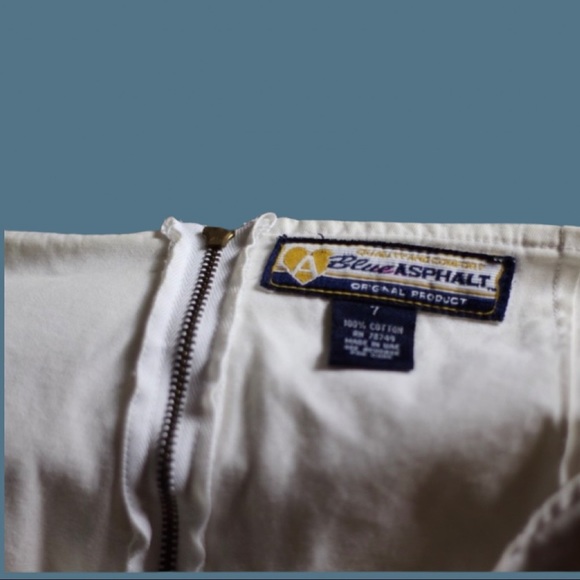 Blue Asphalt  - White/Floral Skort Size 7 - Picture 3 of 3